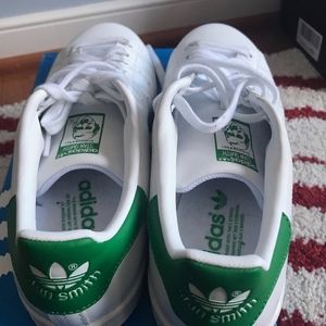 Stan Smith Green & White Adidas - sz 8.5